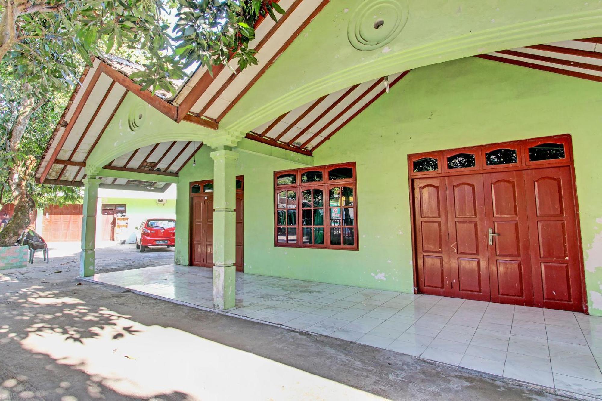 Spot On 93029 Pondok Wisata Sabar Menanti 2 Bantul Buitenkant foto
